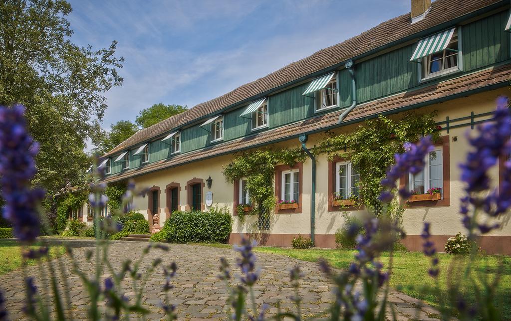 Der Linslerhof - Hotel, Restaurant, Events & Natur Überherrn Екстериор снимка